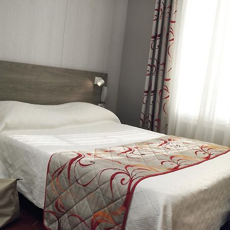 Brit Hotel Confort Le Revest Sainte-Maxime Luaran gambar